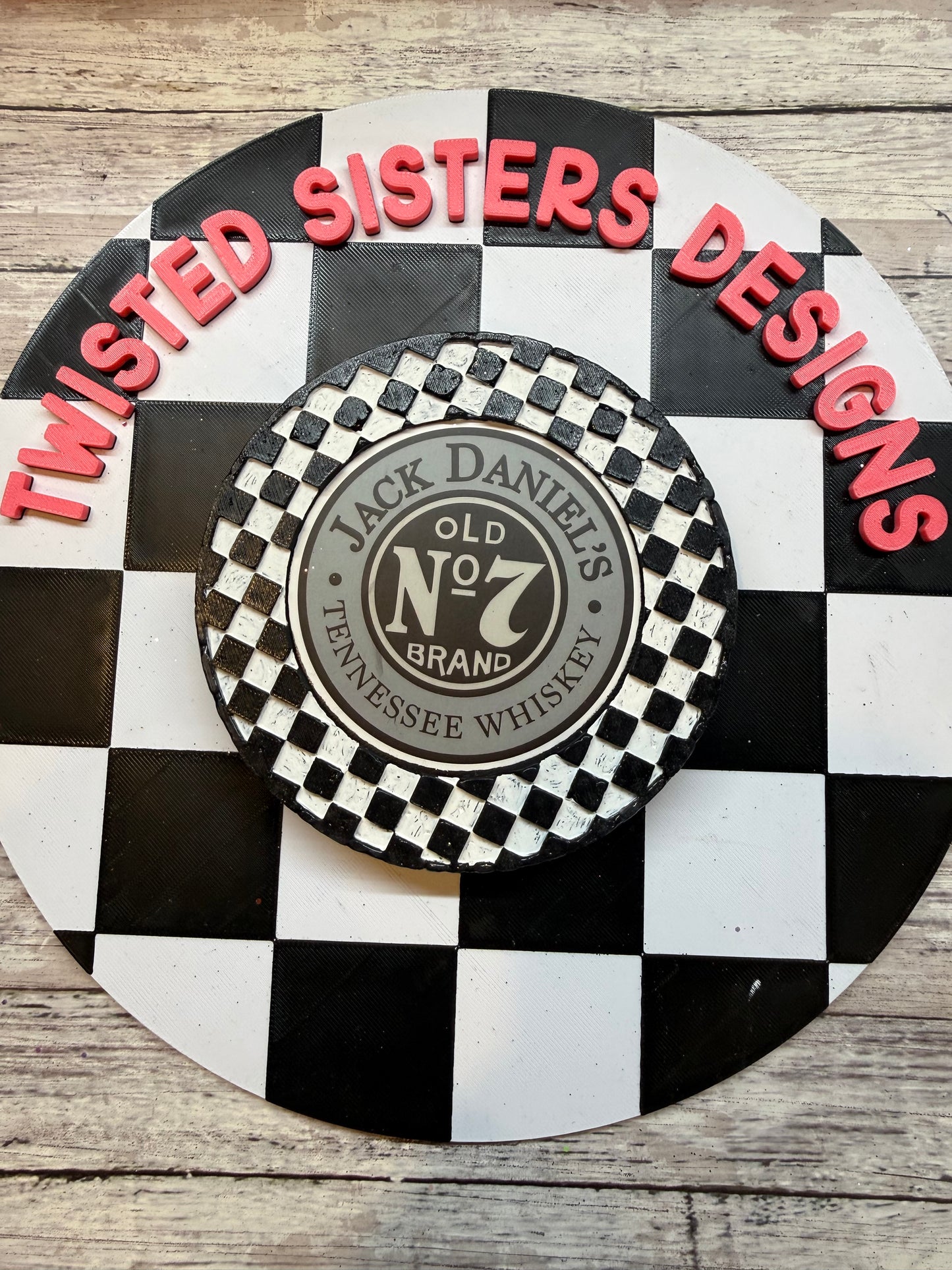 Checkered Round.