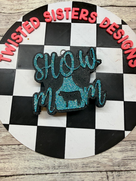 Show Mom.