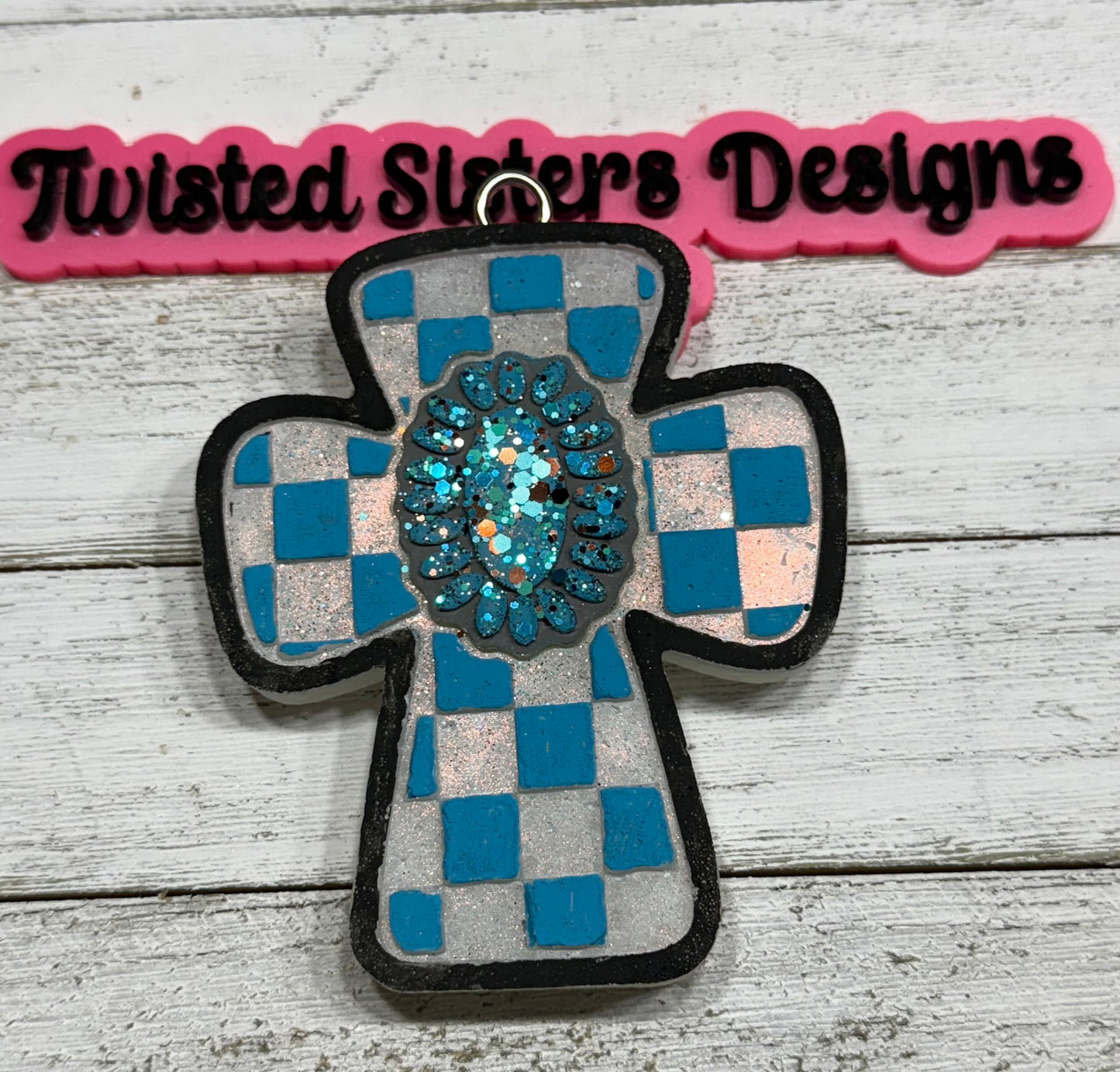 Concho Checkered Cross.